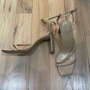 NAKEDVICE Cyrus heels nude size 6